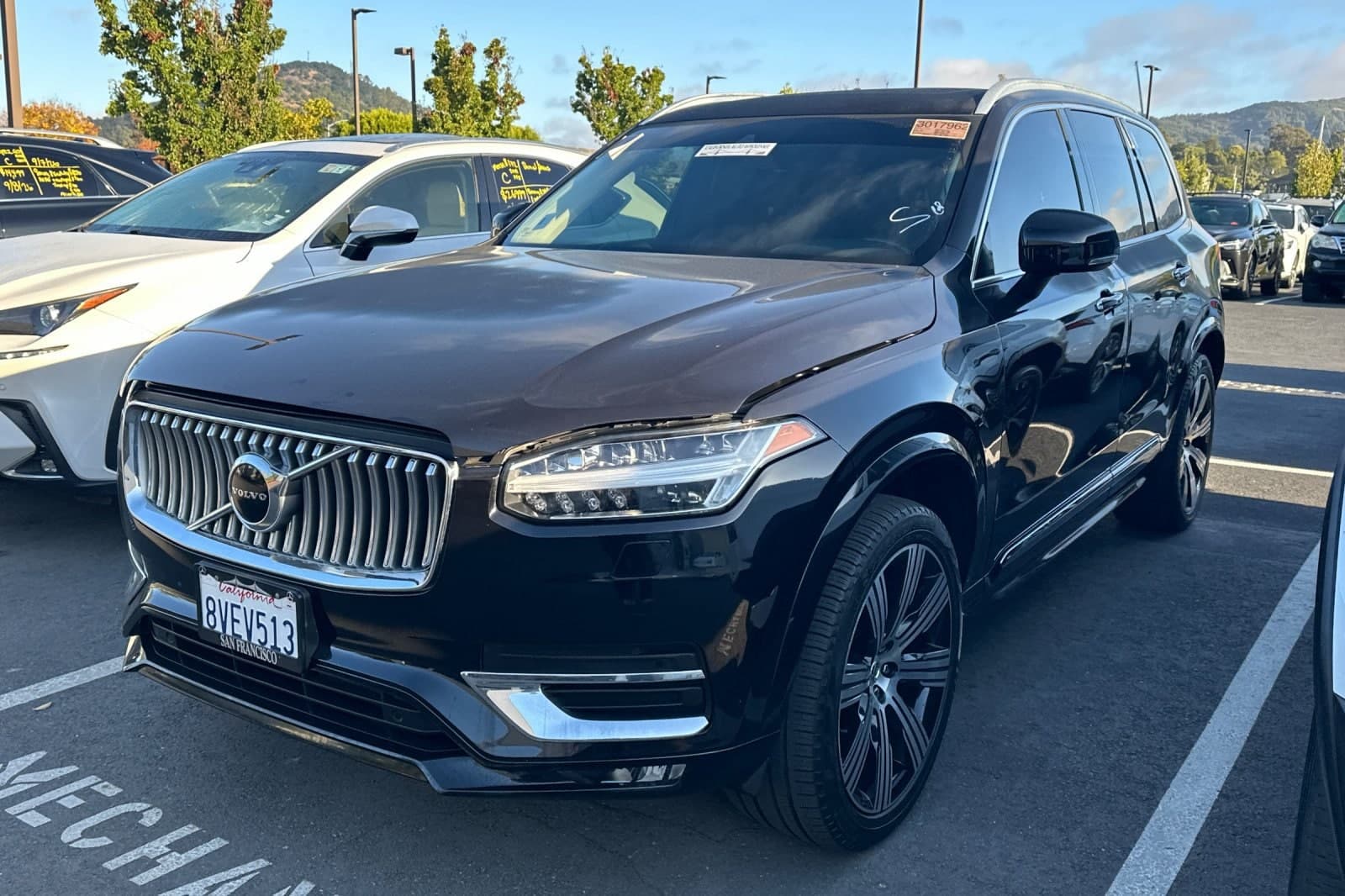 2021 Volvo XC90 Inscription — photo 1 of 3