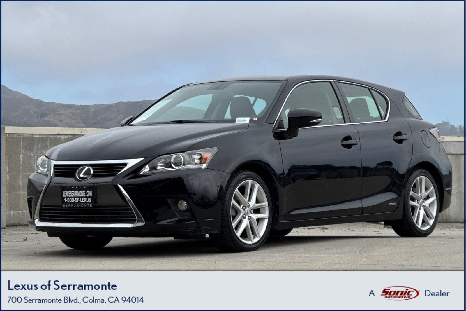 2016 Lexus CT 200h Base — photo 1 of 34