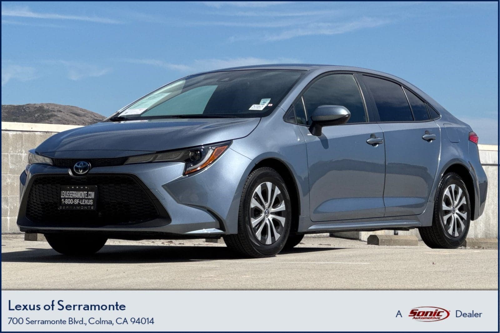 2022 Toyota Corolla Hybrid LE — photo 1 of 33