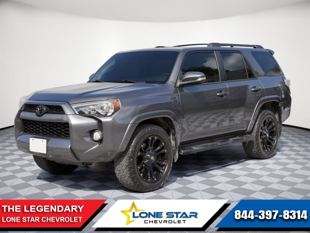 2018 Toyota 4Runner SR5 — photo 1 of 32