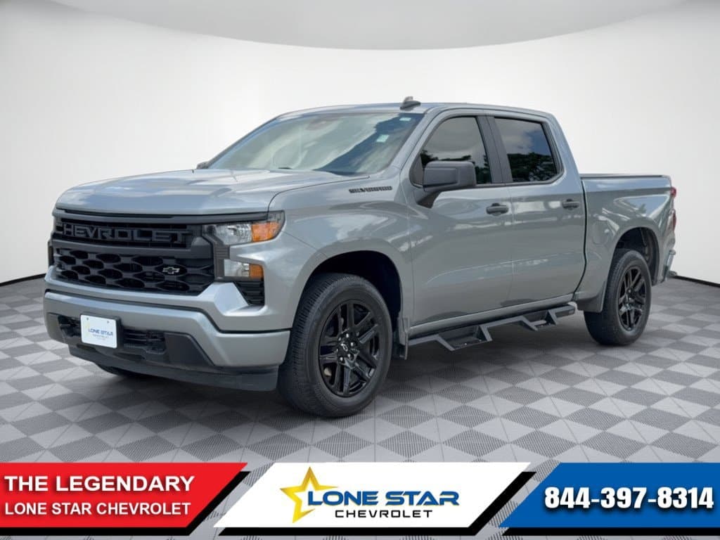 2024 Chevrolet Silverado 1500 Custom — photo 1 of 32