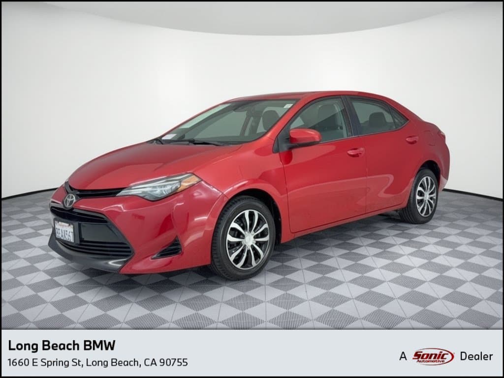 2018 Toyota Corolla LE — photo 1 of 31
