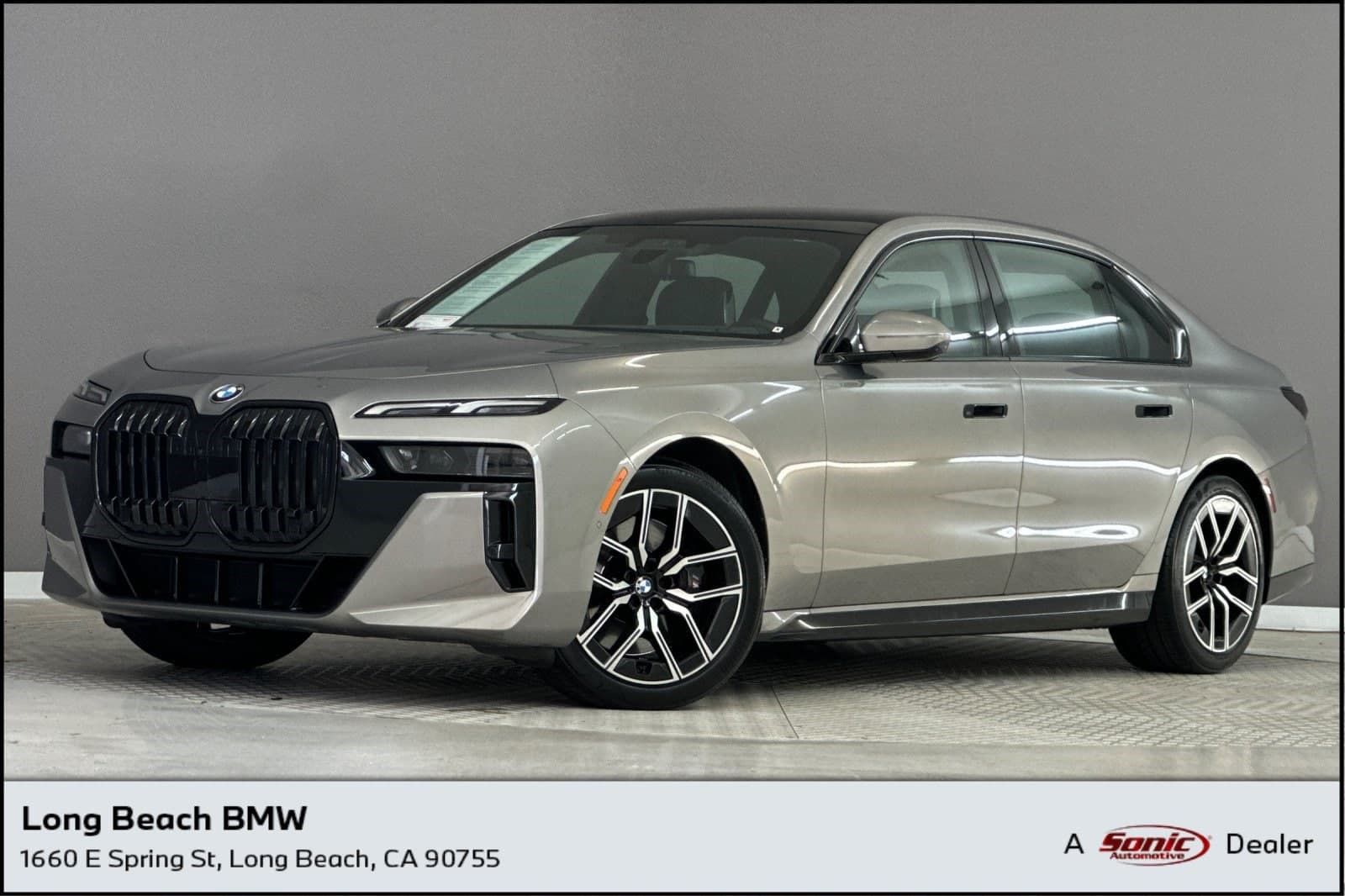 2023 BMW 7 Series 740i — photo 1 of 35