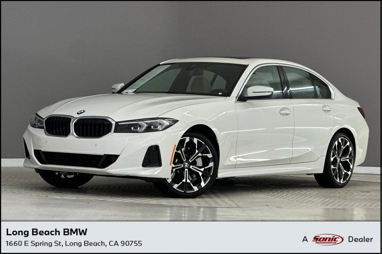 2026 BMW 330i Base — photo 1 of 34