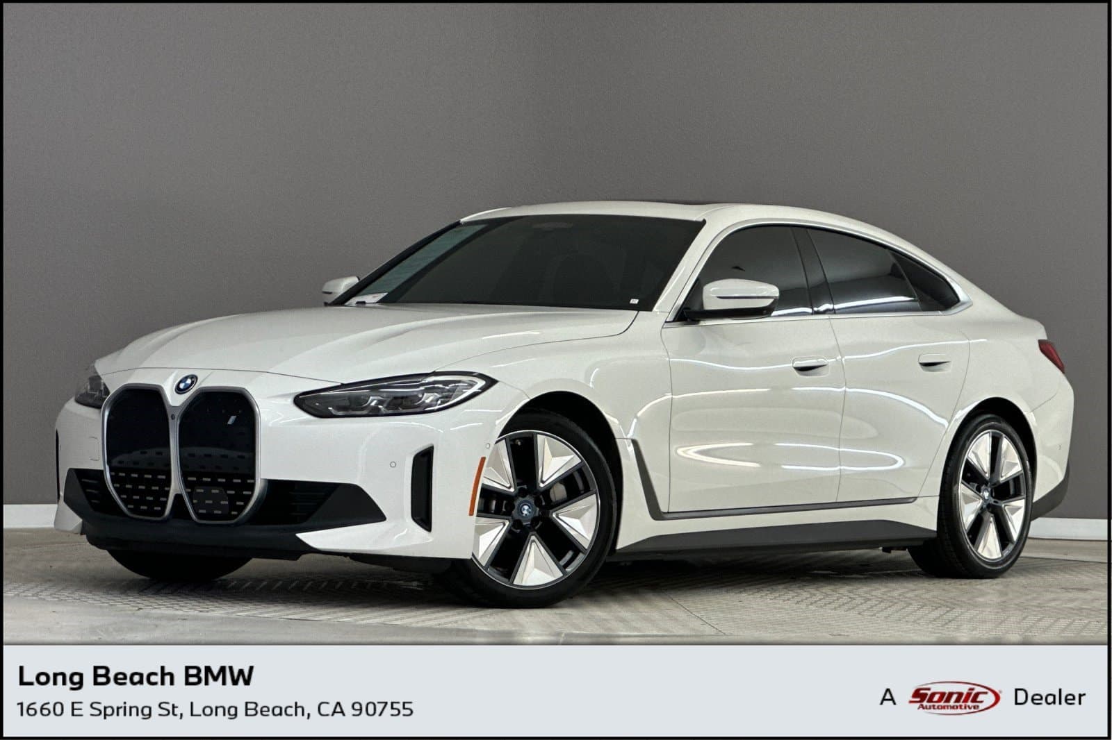2023 BMW i4 eDrive40 — photo 1 of 36