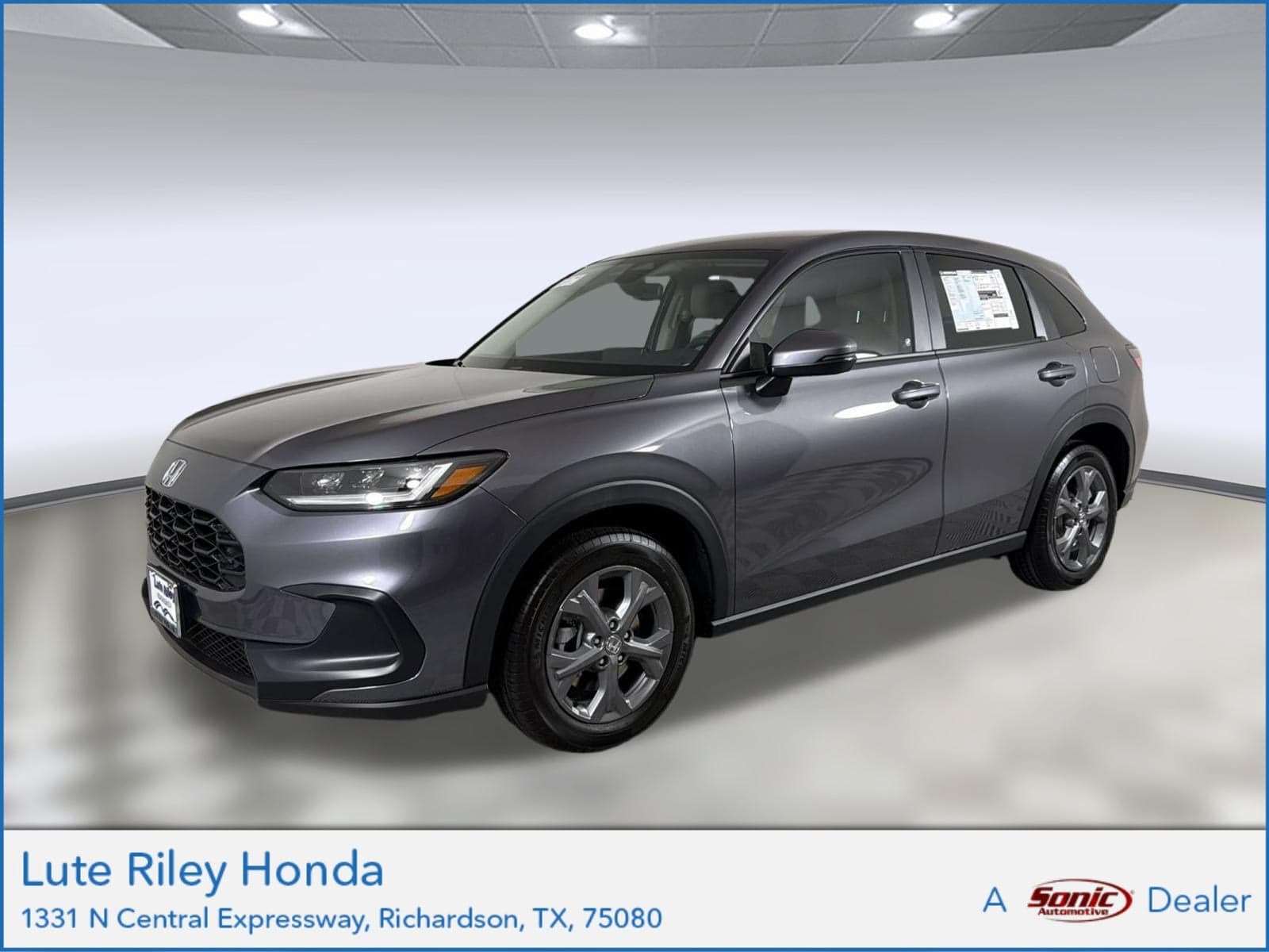 2027 Honda HR-V LX — photo 1 of 32