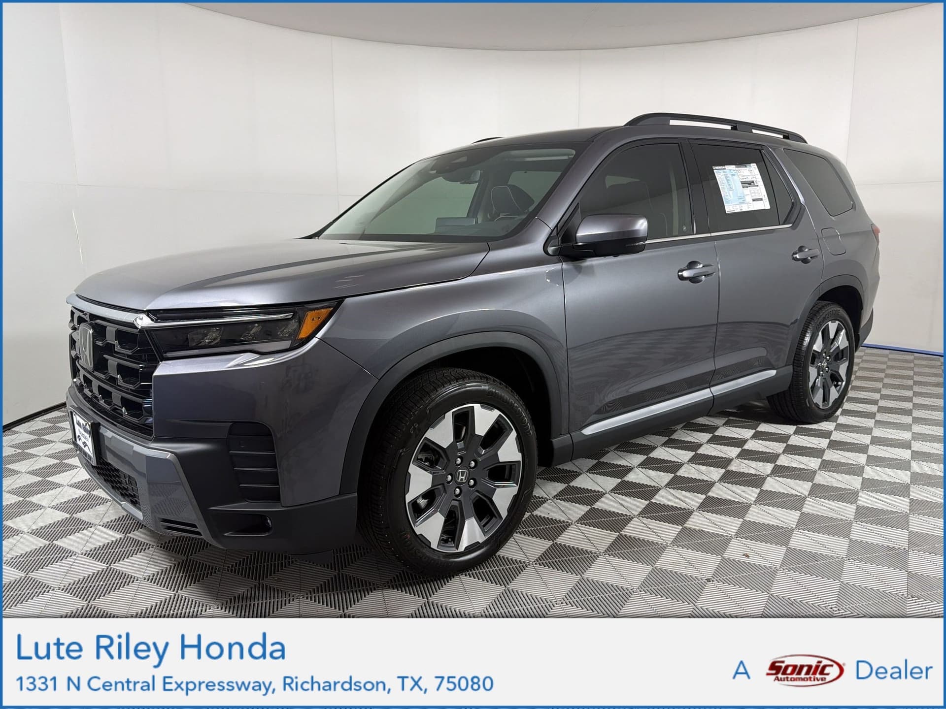 2026 Honda Pilot Elite — photo 1 of 32