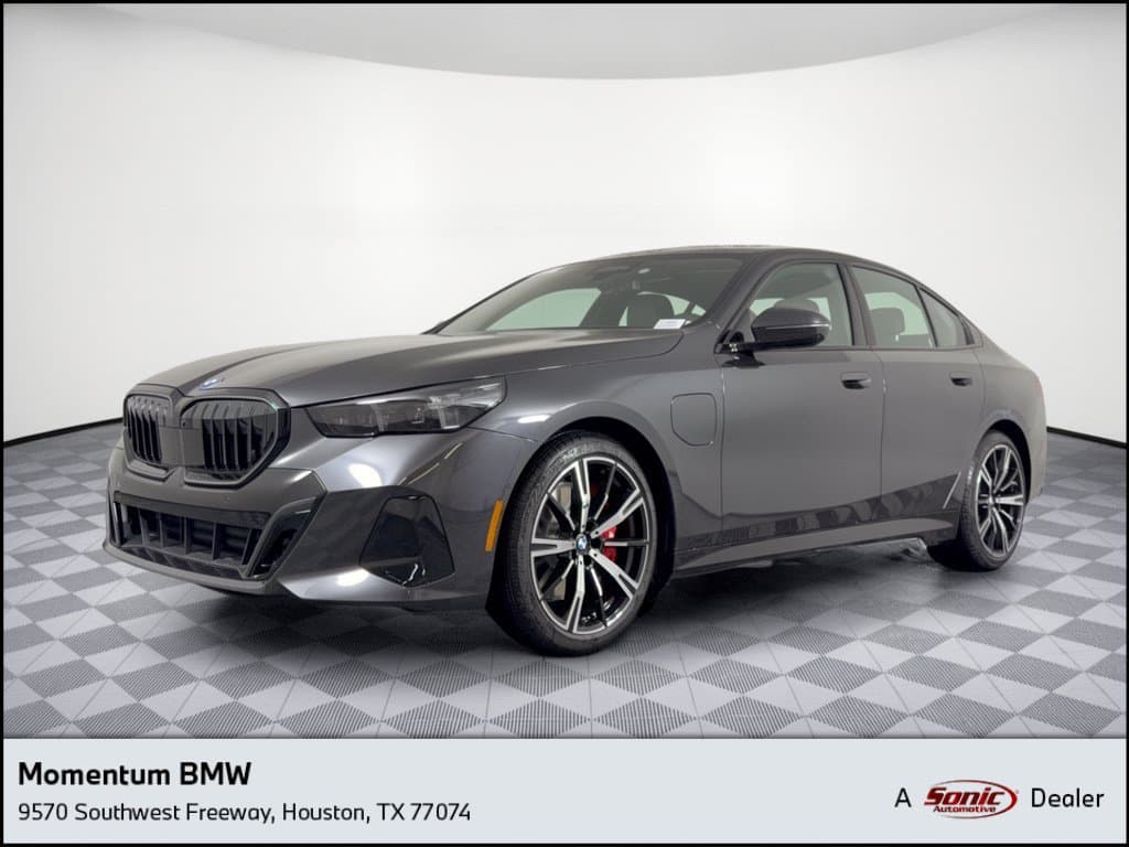 2027 BMW 5 Series 550e xDrive — photo 1 of 45