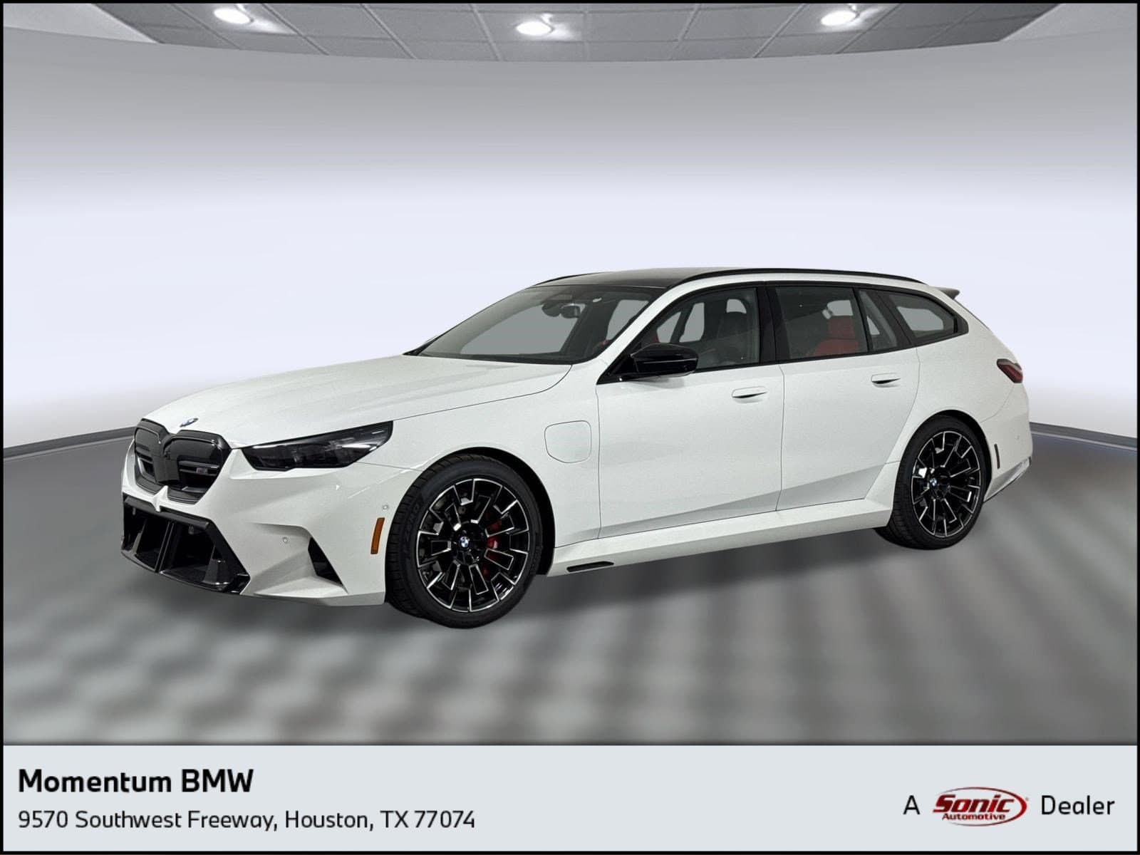 2027 BMW M5 Base — photo 1 of 44