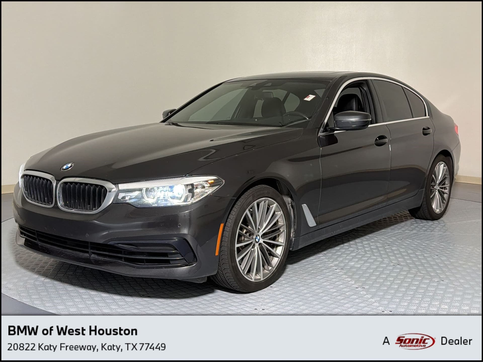 2020 BMW 540i Base — photo 1 of 31