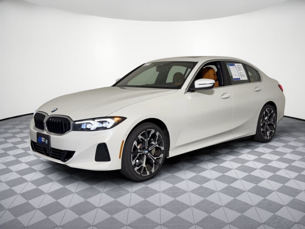 2026 BMW 3 Series 330i — photo 1 of 31