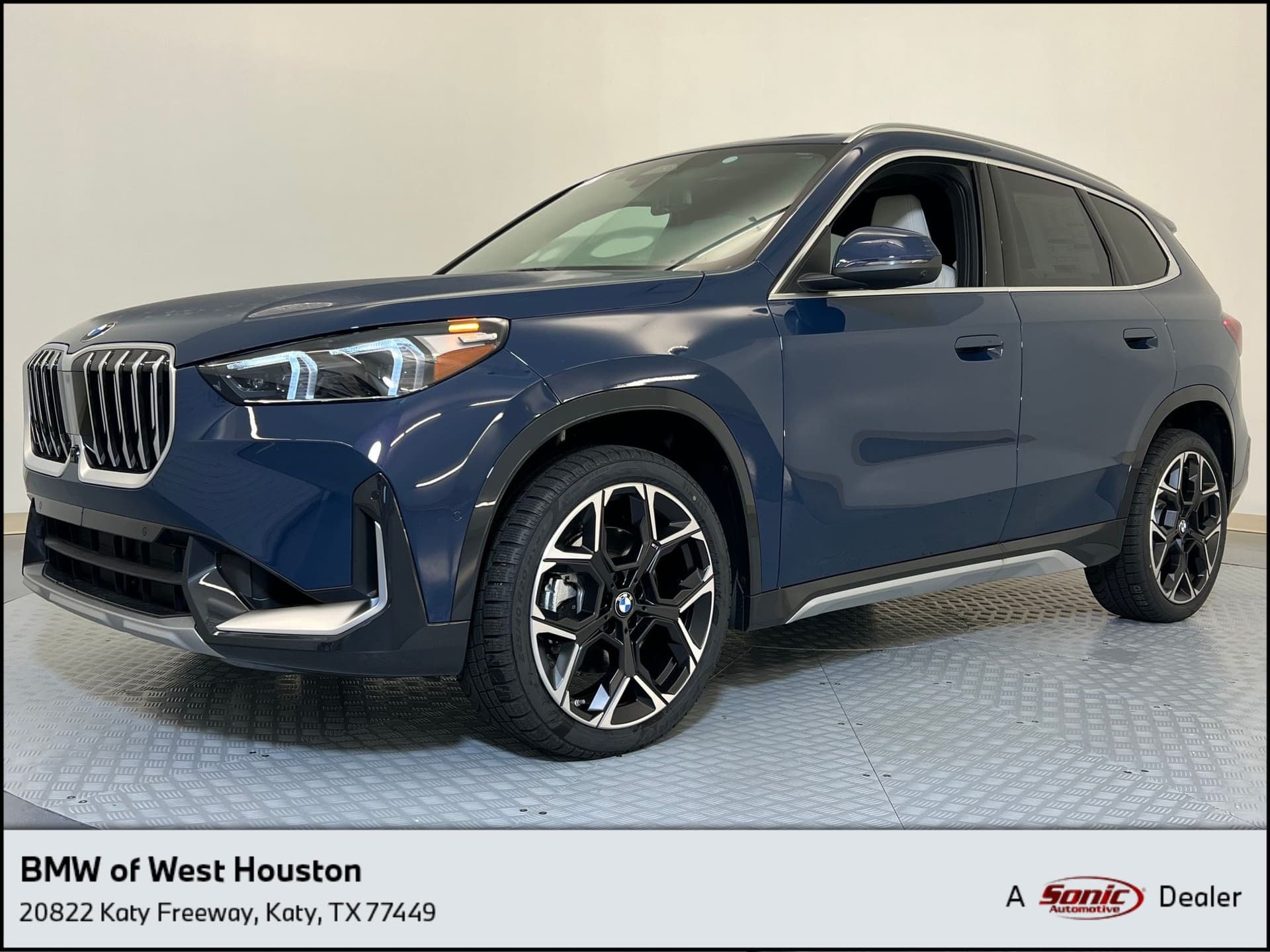 2026 BMW X1 xDrive28i — photo 1 of 33