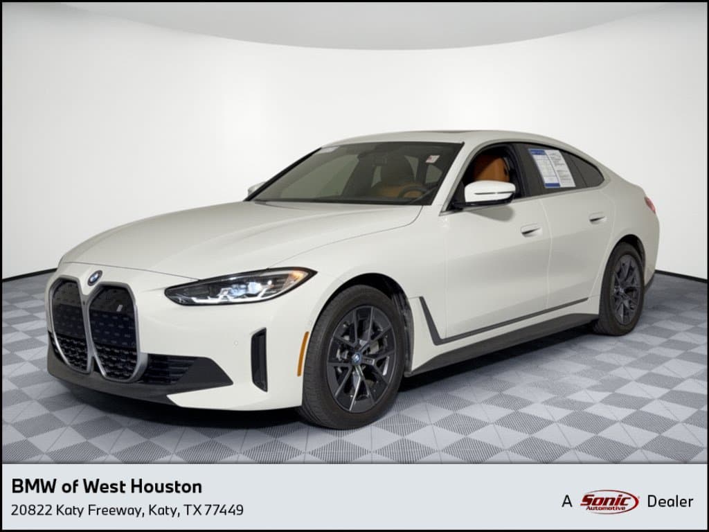 2024 BMW i4 eDrive35 — photo 1 of 31
