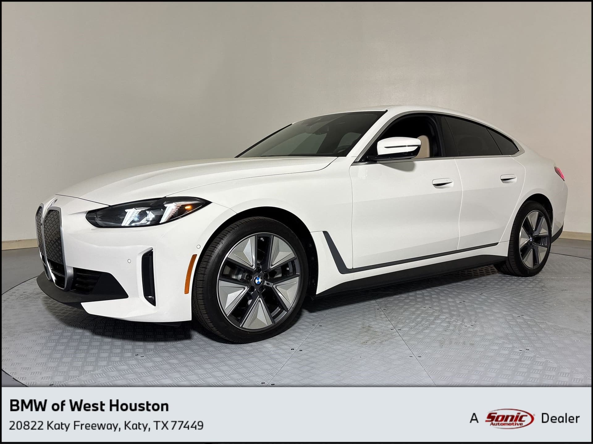 2026 BMW i4 eDrive40 — photo 1 of 47