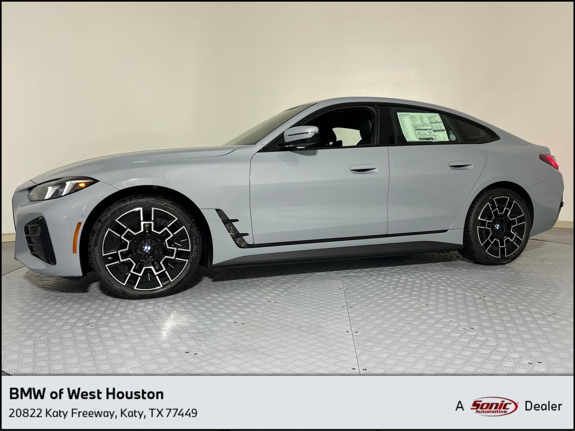 2026 BMW i4 eDrive40 — photo 1 of 49