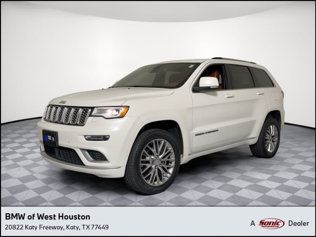2017 Jeep Grand Cherokee Summit — photo 1 of 30