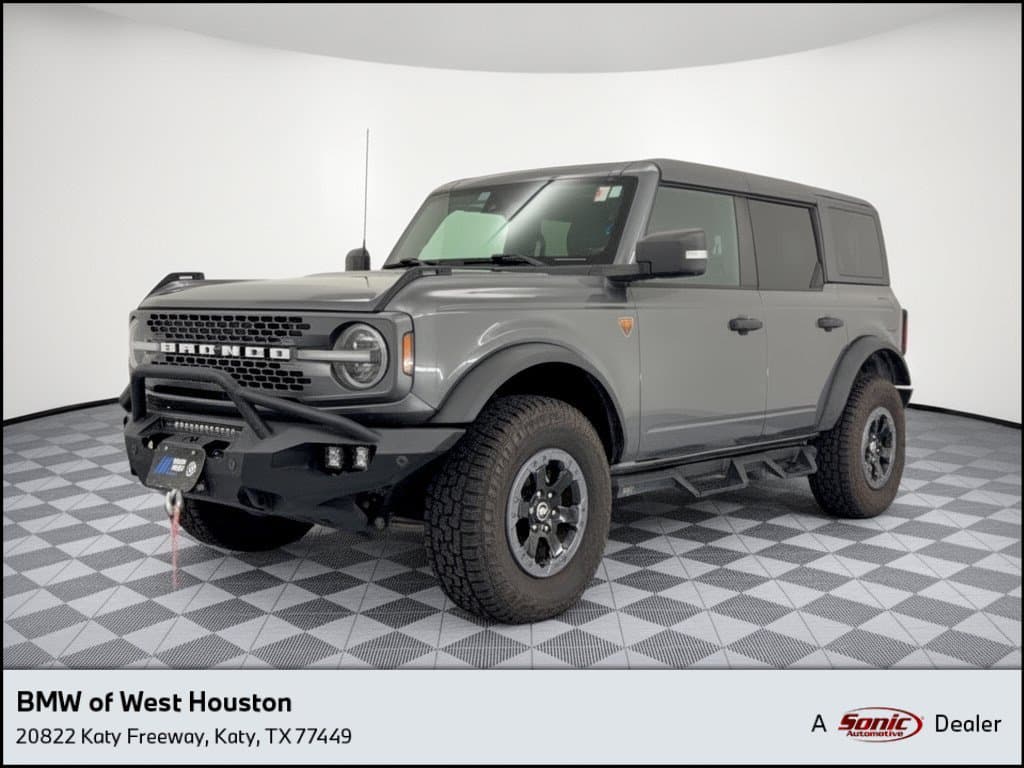 2022 Ford Bronco Base — photo 1 of 31
