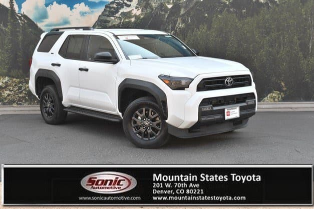 2025 Toyota 4Runner SR5 — photo 1 of 36