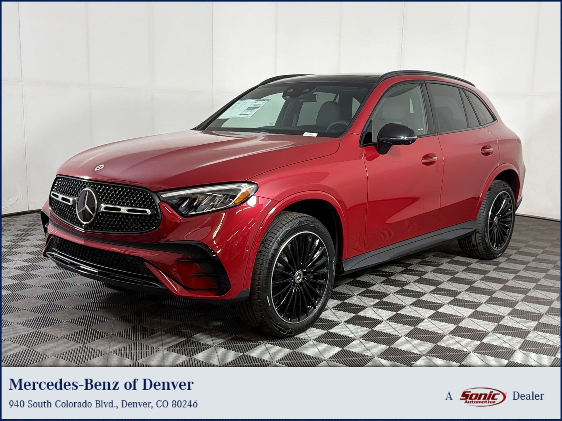 2027 Mercedes-Benz GLC 300 Base — photo 1 of 31