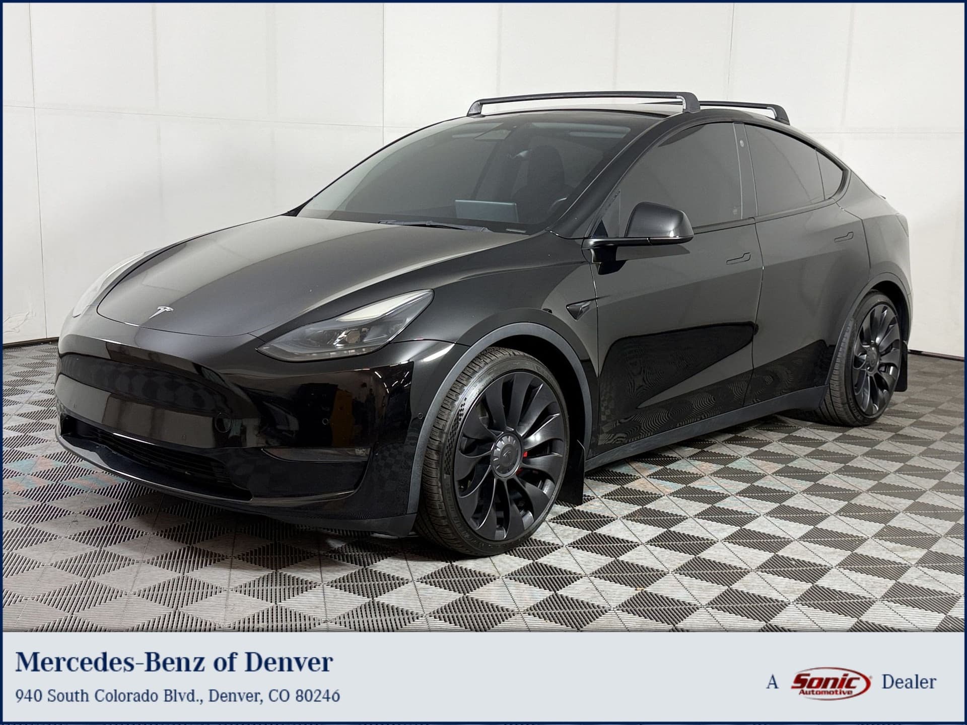 2022 Tesla Model Y Performance — photo 1 of 31
