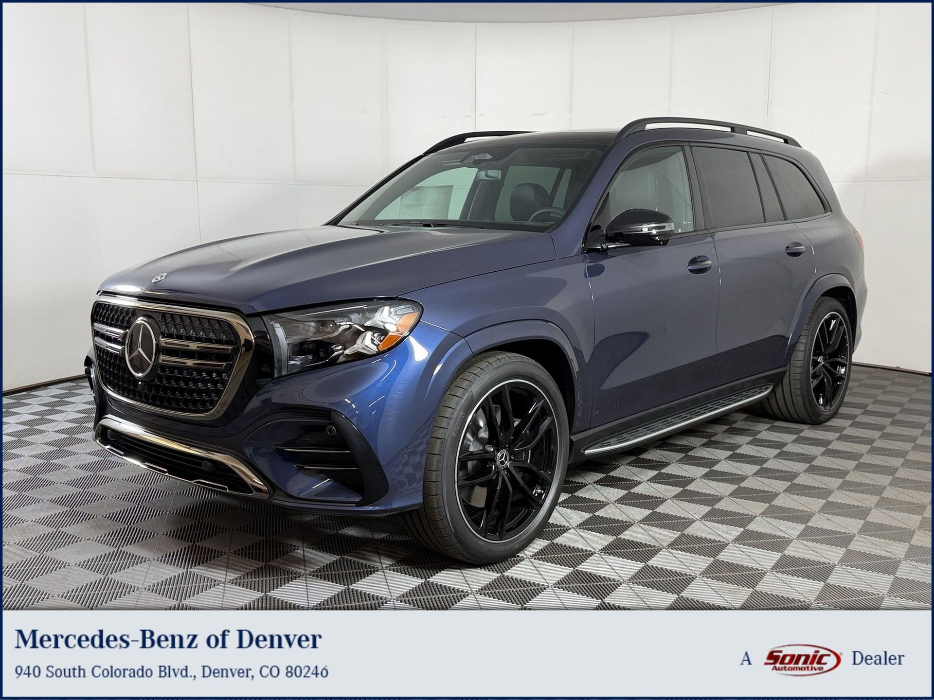 2027 Mercedes-Benz GLS Base — photo 1 of 30