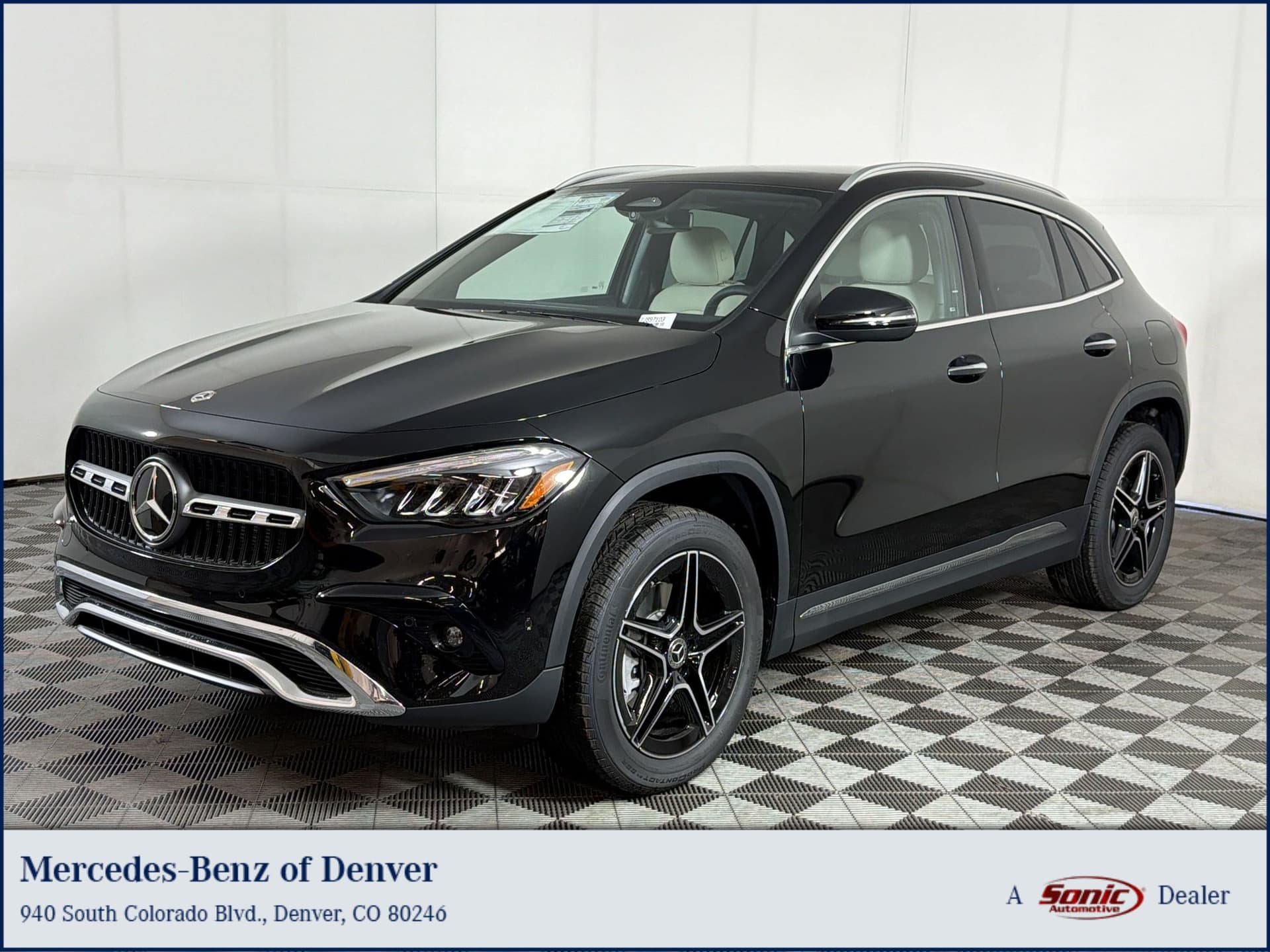 2026 Mercedes-Benz GLA Base — photo 1 of 30