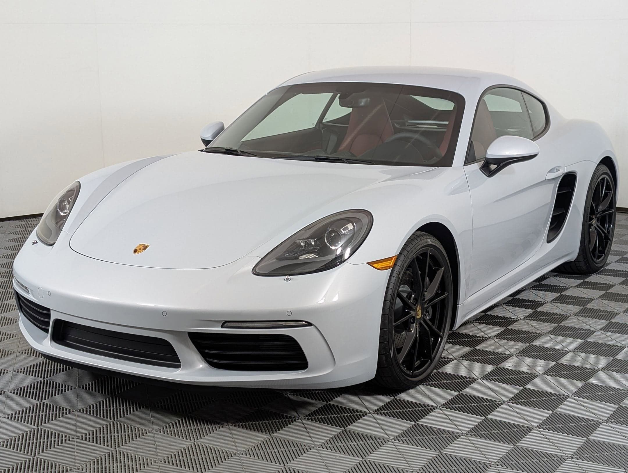 Foto de 2025 Porsche 718 Cayman 