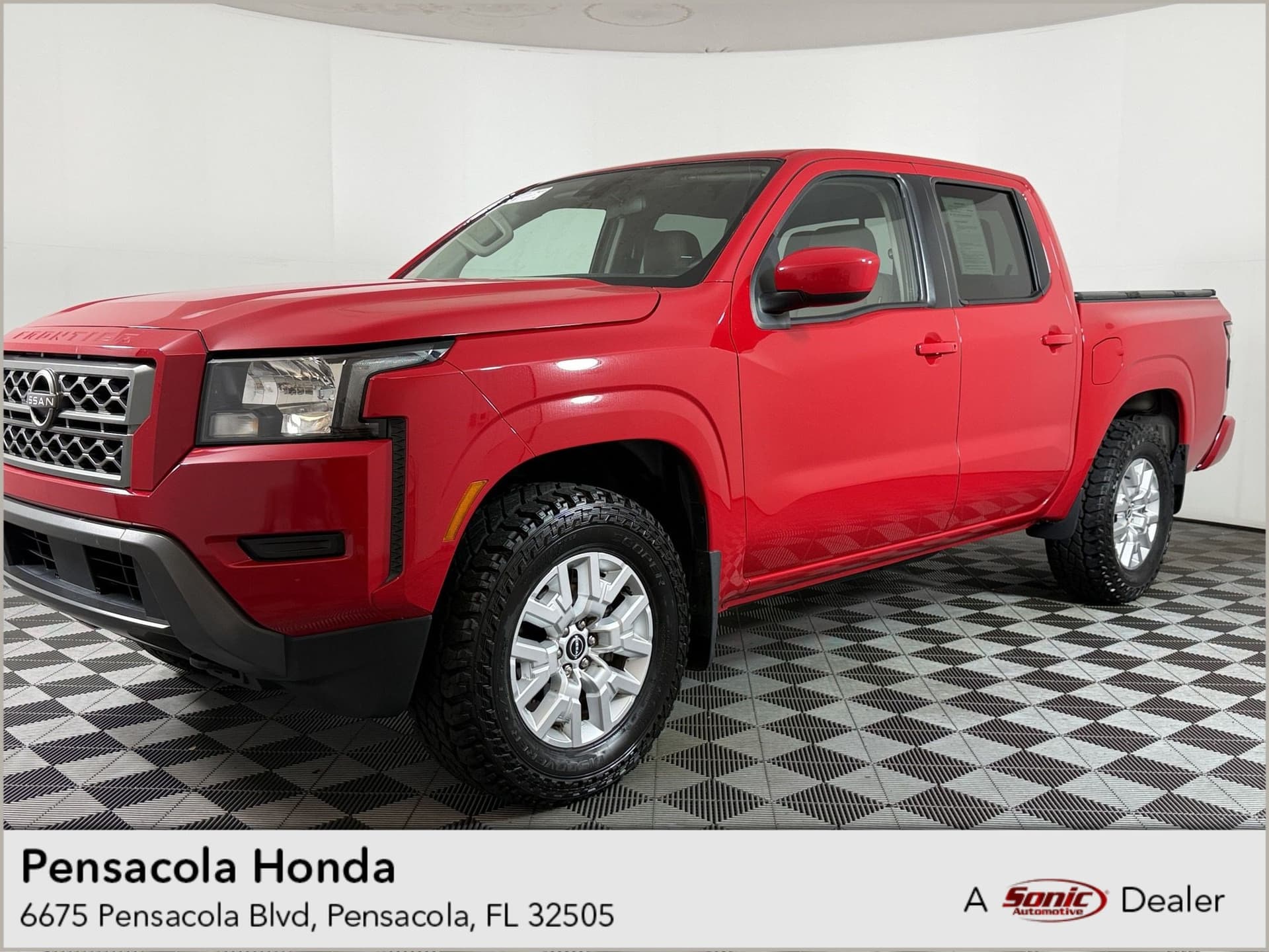 2022 Nissan Frontier SV — photo 1 of 29