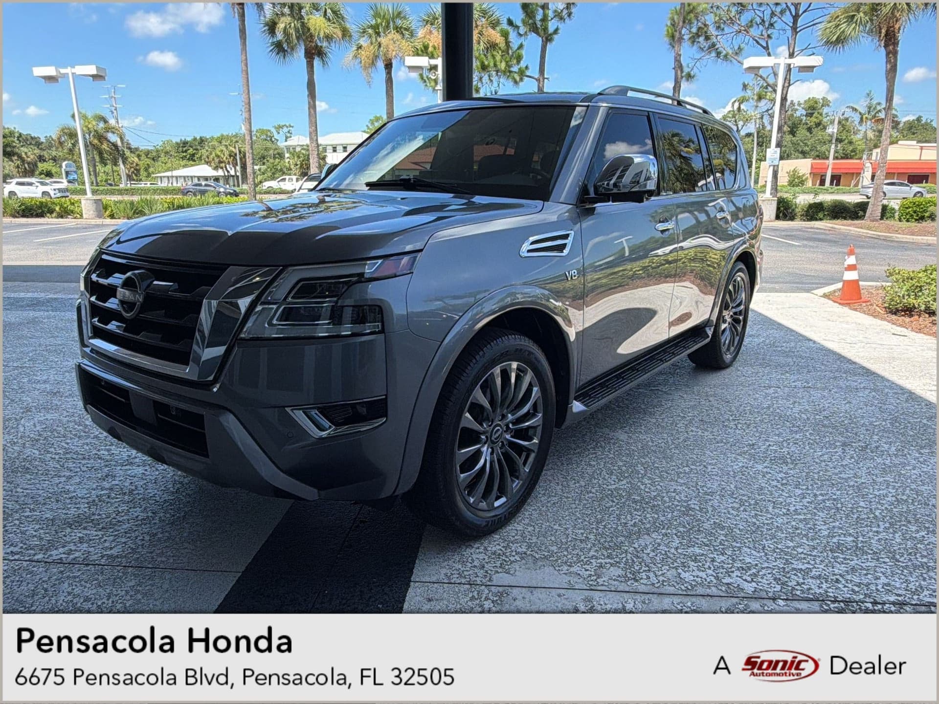 2021 Nissan Armada Platinum — photo 1 of 37