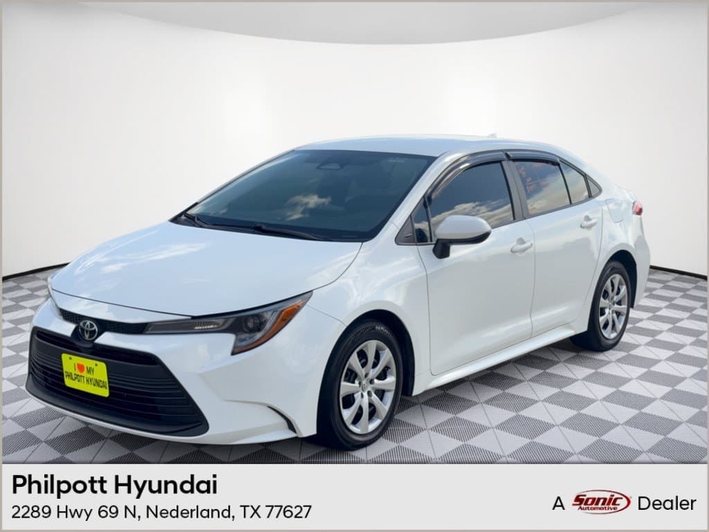 2023 Toyota Corolla LE — photo 1 of 31