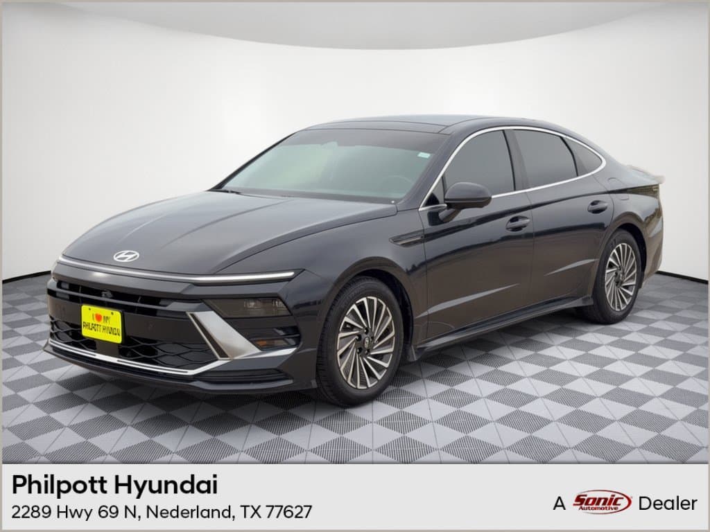 2025 Hyundai Sonata Hybrid Limited — photo 1 of 31