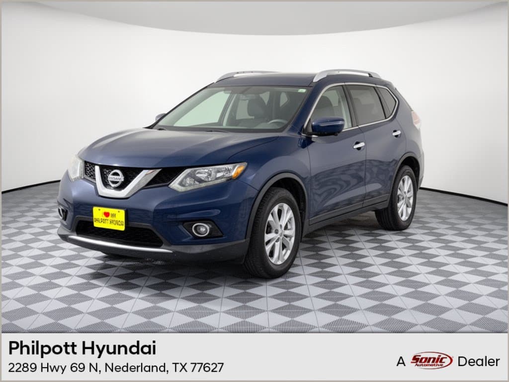 2016 Nissan Rogue SV — photo 1 of 31