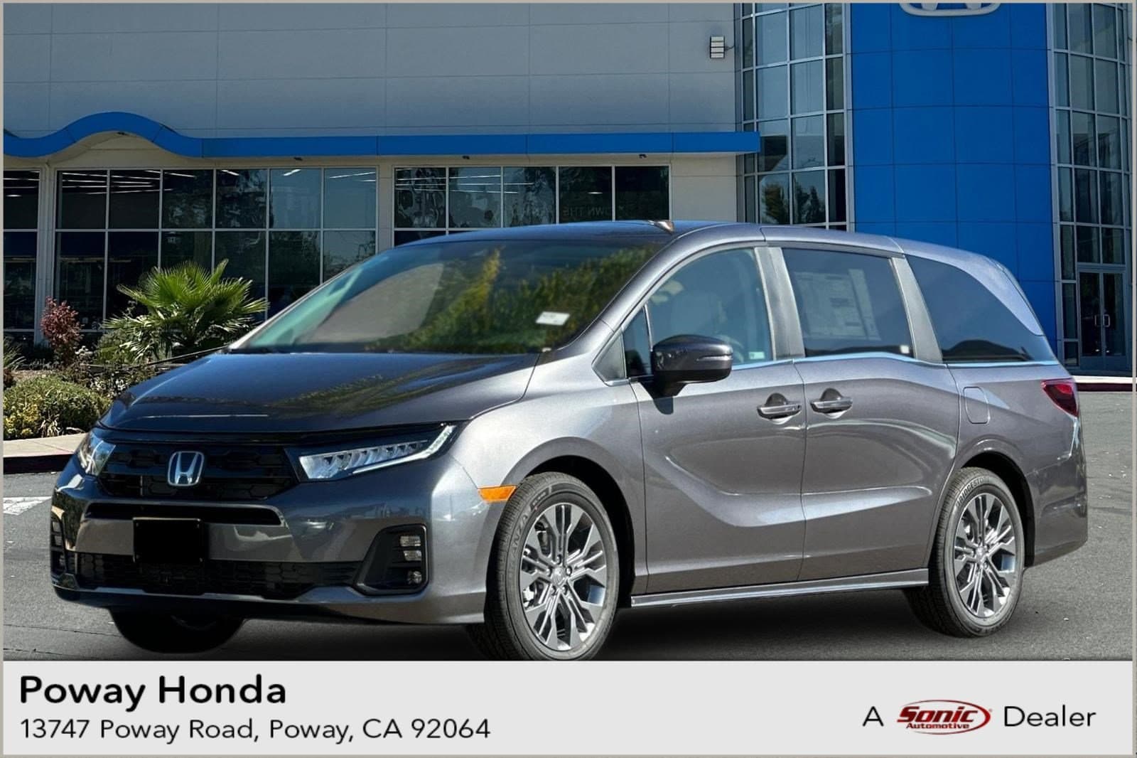 2027 Honda Odyssey Touring — photo 1 of 35