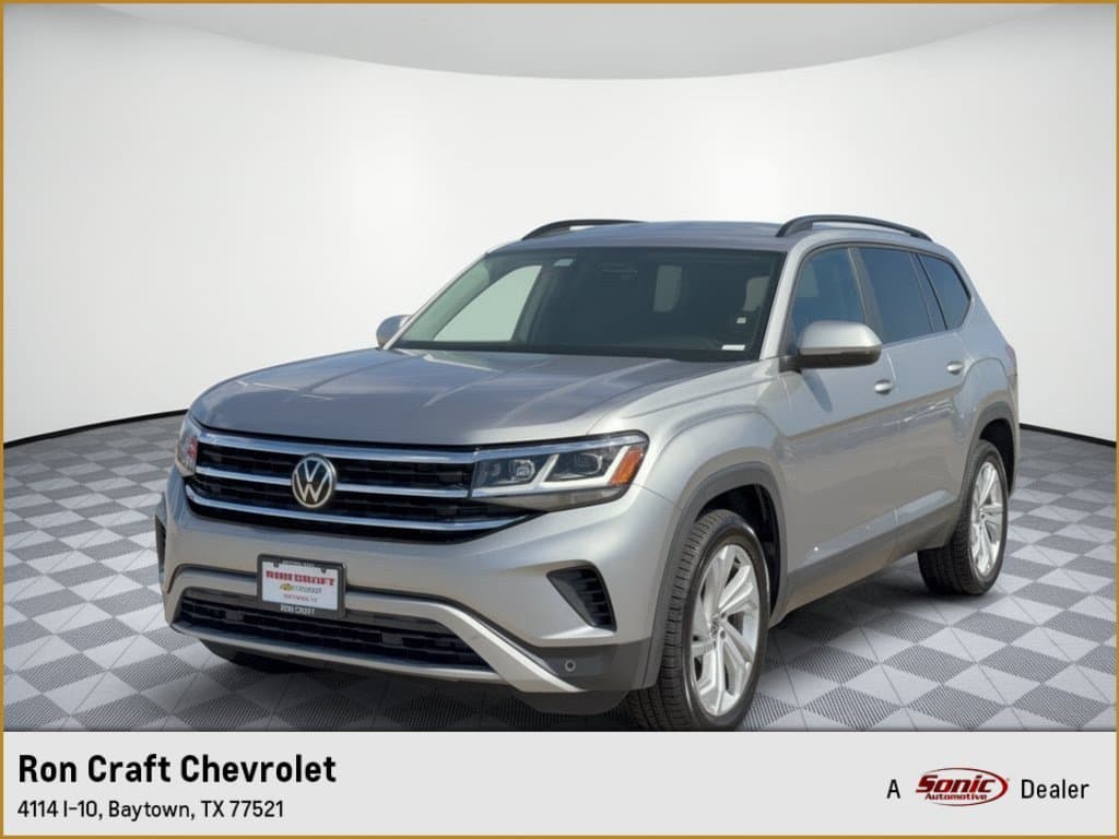 2021 Volkswagen Atlas 3.6L V6 SE w/Technology — photo 1 of 31