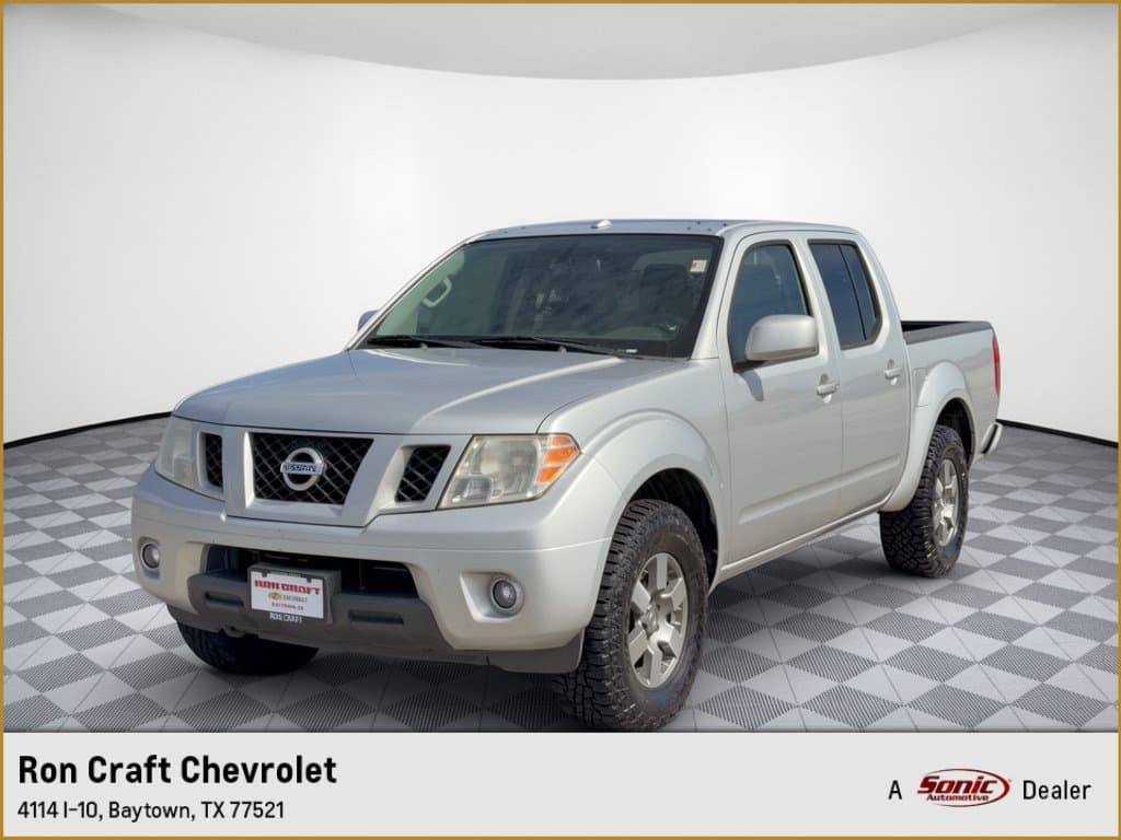 2012 Nissan Frontier PRO-4X — photo 1 of 31