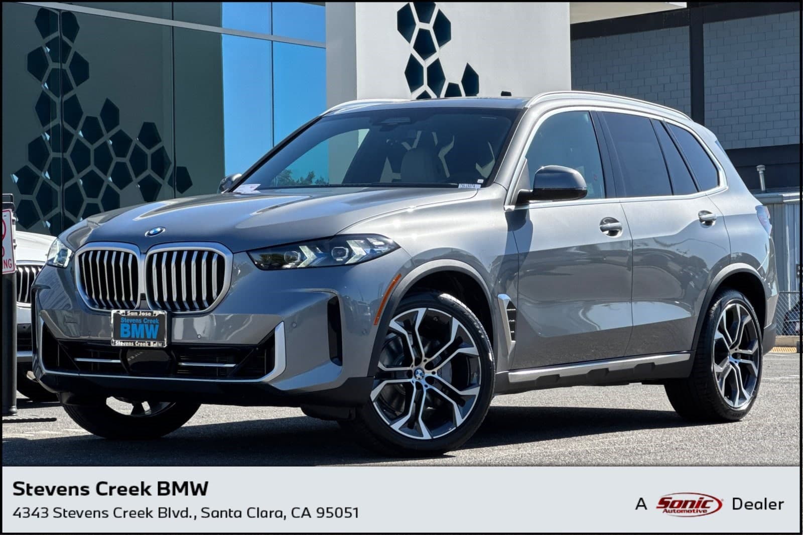 2026 BMW X5 xDrive40i — photo 1 of 43