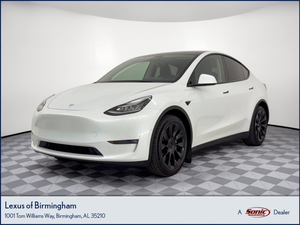 2021 Tesla Model Y Long Range — photo 1 of 32