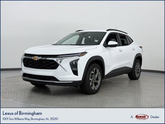 2026 Chevrolet Trax LT — photo 1 of 31