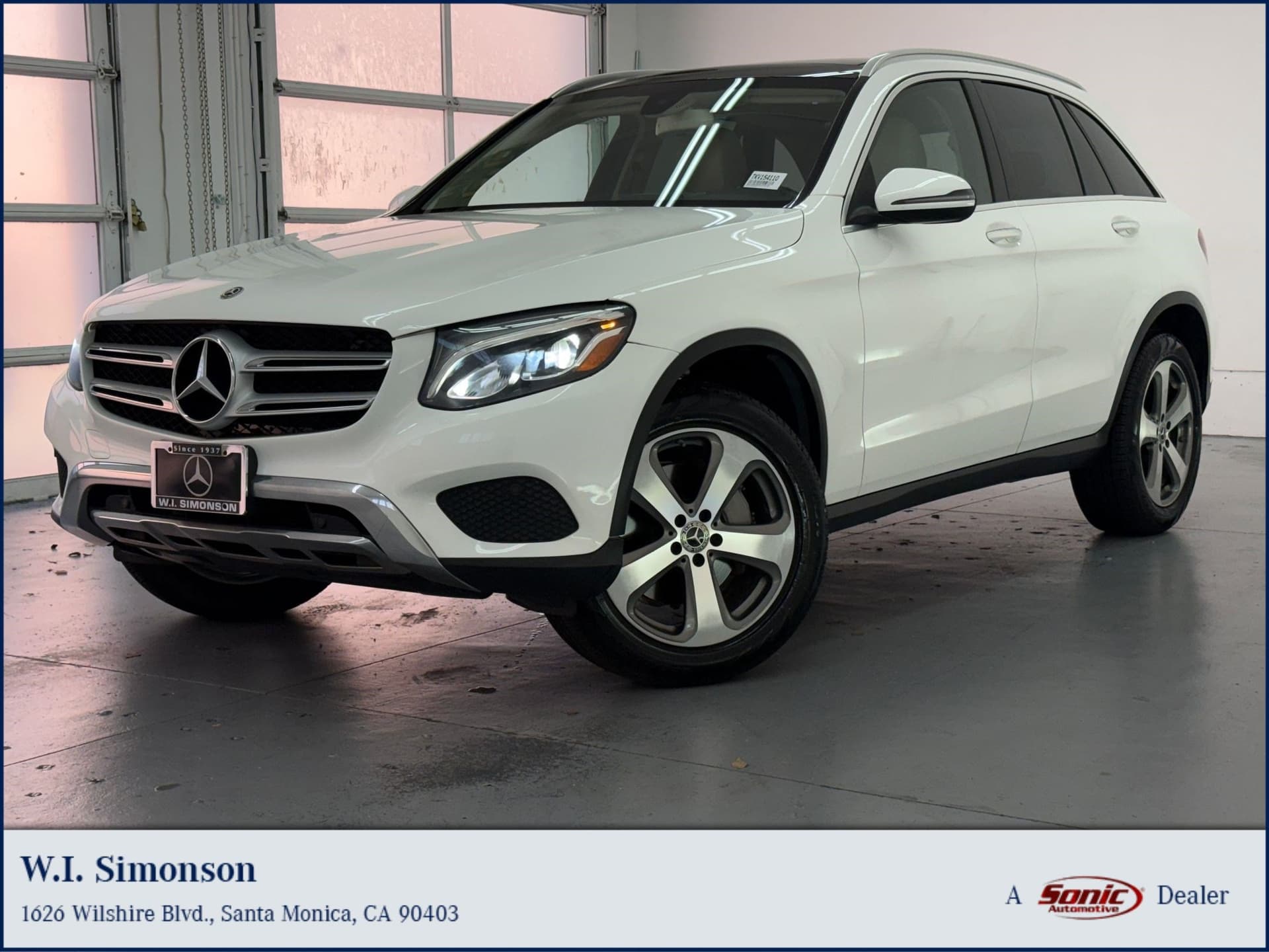 2019 Mercedes-Benz GLC GLC 300 — photo 1 of 32