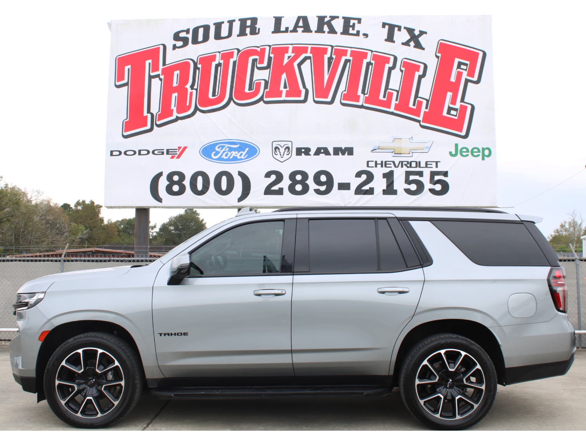 2024 Chevrolet Tahoe RST — photo 1 of 29