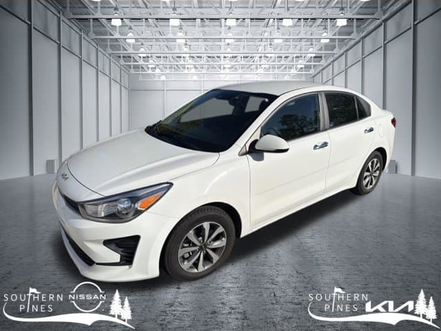 2022 Kia Rio S — photo 1 of 9