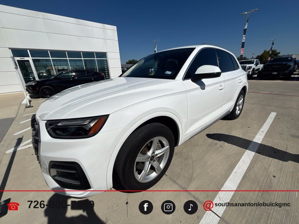 2023 Audi Q5 Premium — photo 1 of 5