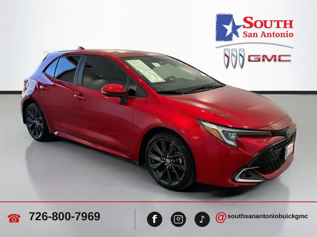 2025 Toyota Corolla Hatchback XSE — photo 1 of 31