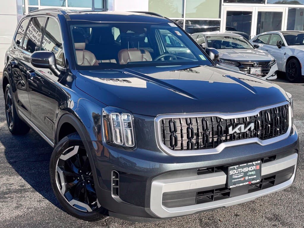 2024 Kia Telluride EX — photo 1 of 28