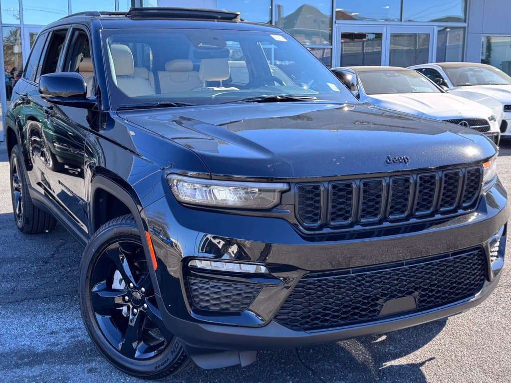 2025 Jeep Grand Cherokee Limited — photo 1 of 25
