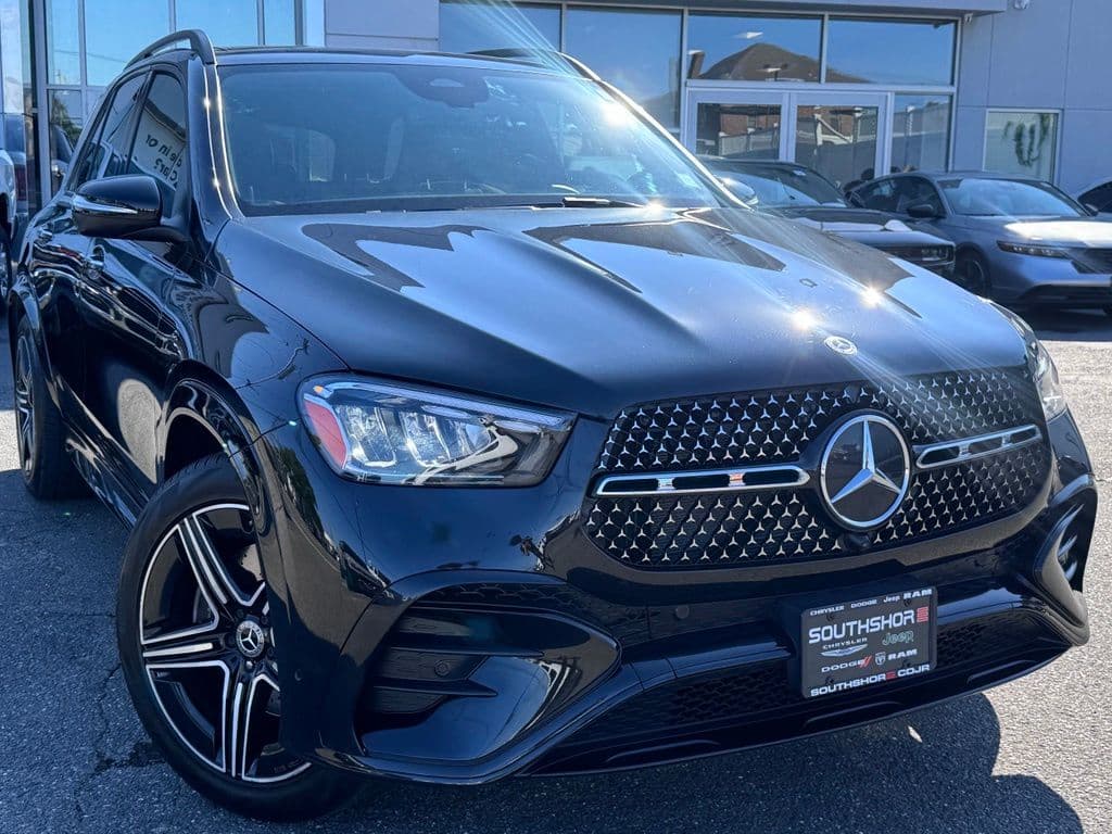2025 Mercedes-Benz GLE Base — photo 1 of 26