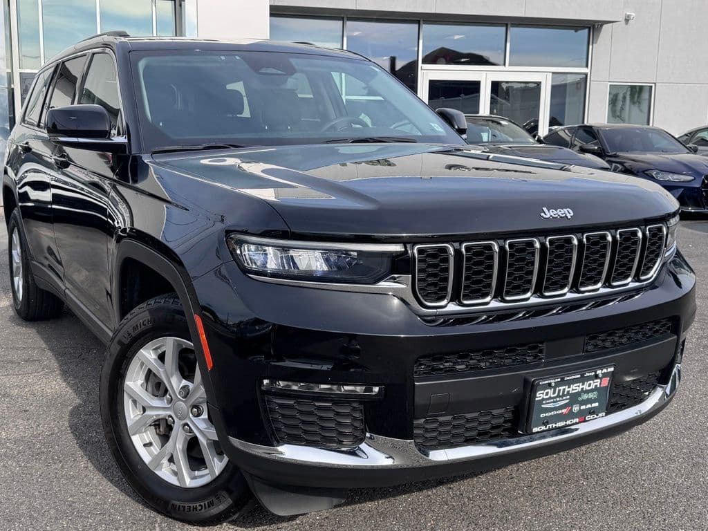 2024 Jeep Grand Cherokee L Limited — photo 1 of 28