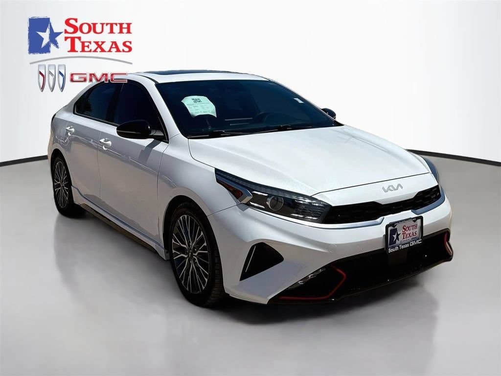 2022 Kia Forte GT-Line — photo 1 of 23