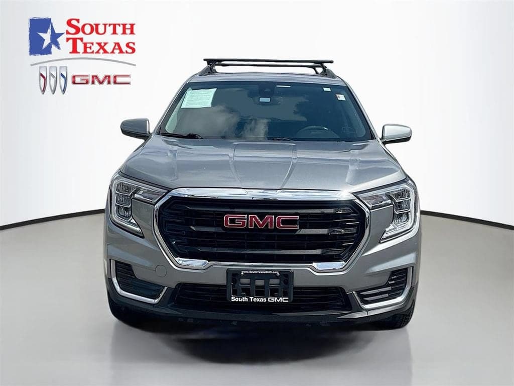 2023 GMC Terrain SLE — photo 1 of 26