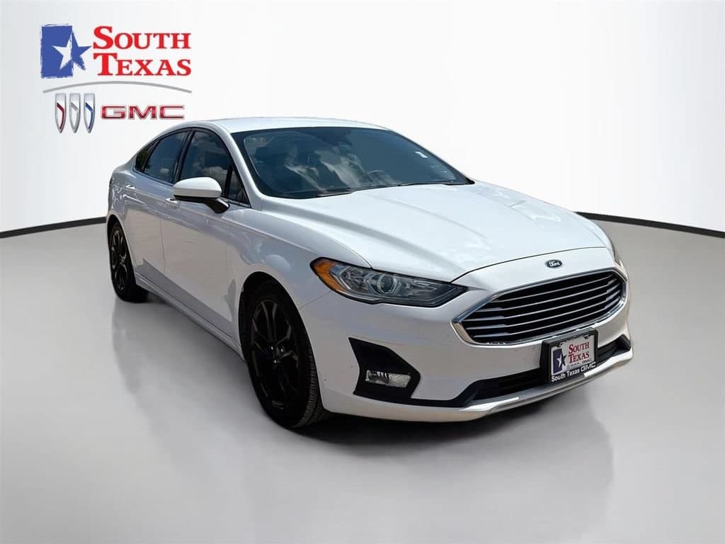 2019 Ford Fusion SE — photo 1 of 21